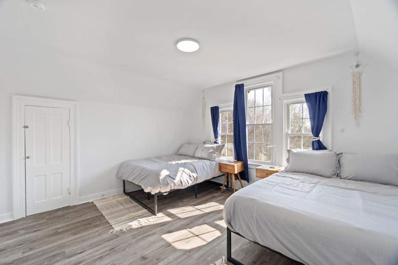 Ferienwohnung Cozy Gem In The Heart Of East Rock With Free Parking Near Yale And Dt New Haven Exterior foto
