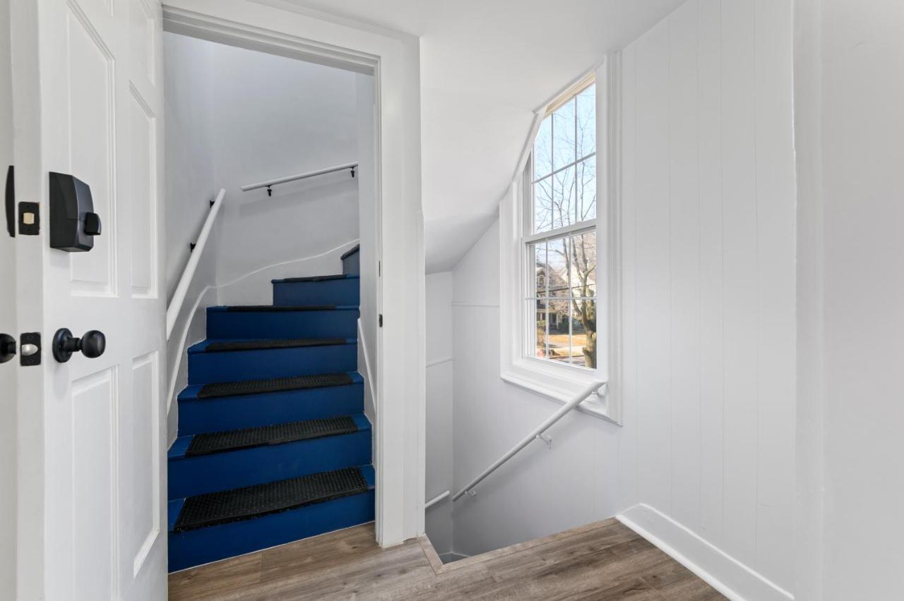 Ferienwohnung Cozy Gem In The Heart Of East Rock With Free Parking Near Yale And Dt New Haven Exterior foto
