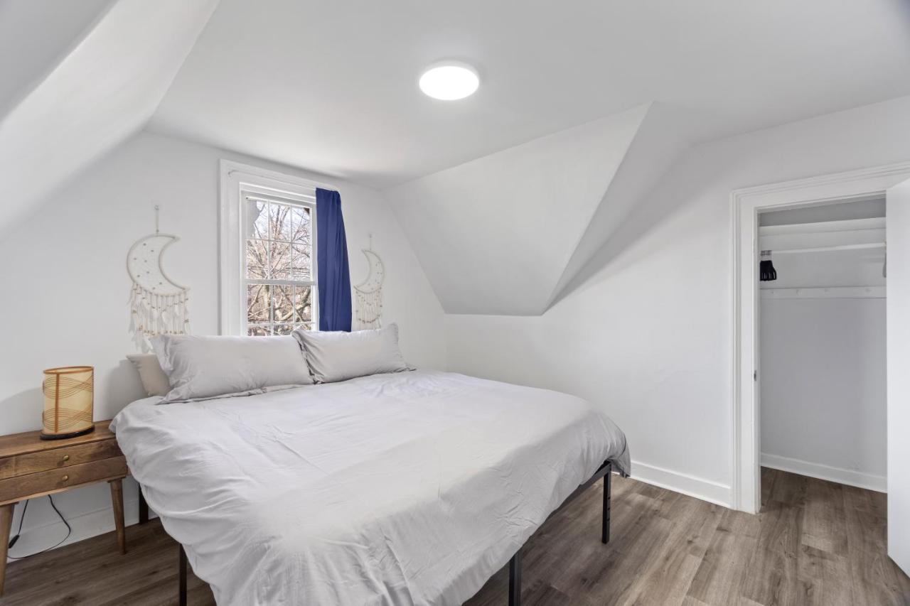 Ferienwohnung Cozy Gem In The Heart Of East Rock With Free Parking Near Yale And Dt New Haven Exterior foto